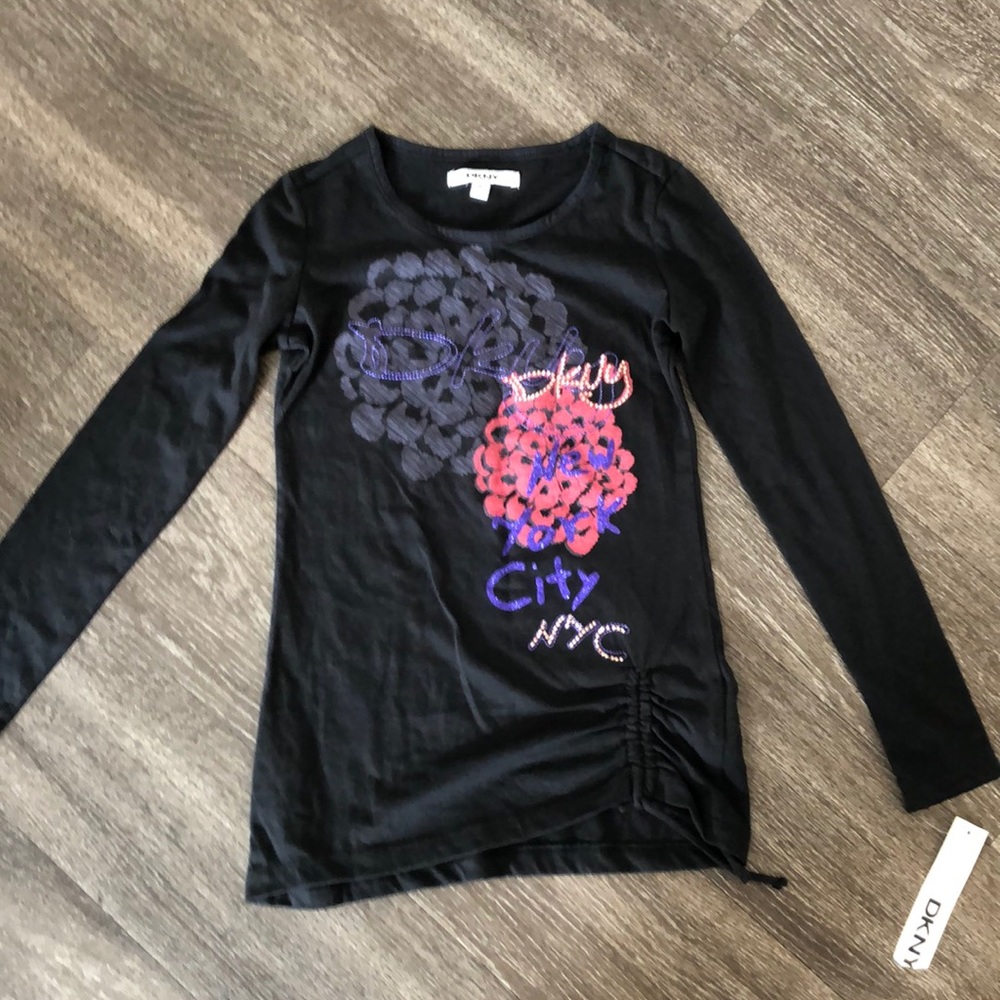 Super cute long sleeve shirt!